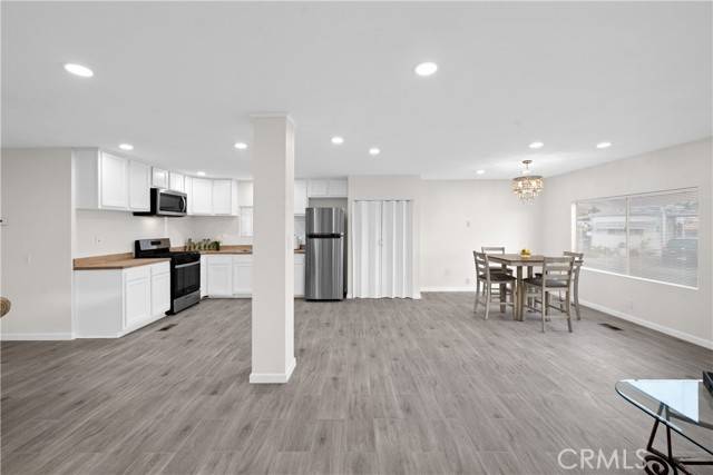Hemet, CA 92543,260 N Lyon Avenue #91