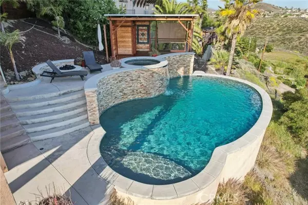 28846 Yosemite Place, Canyon Lake, CA 92587