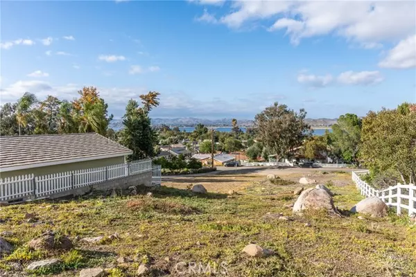 Lake Elsinore, CA 92530,0 Hayes