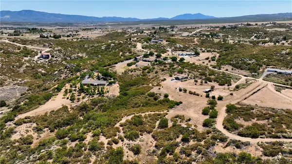 Aguanga, CA 92536,1040 Rolling Hills Dr