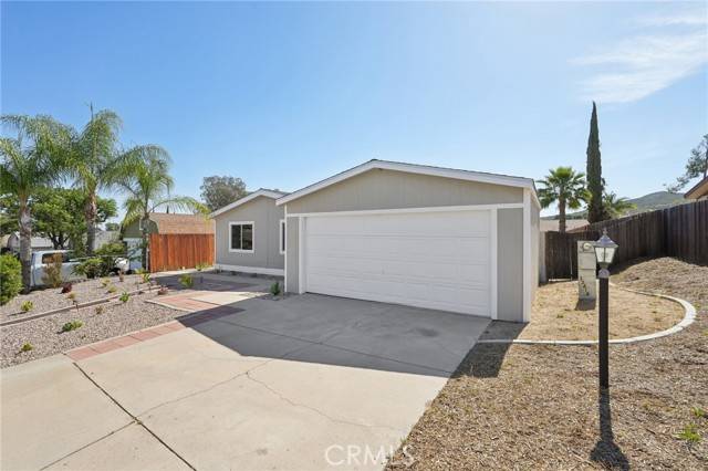 Wildomar, CA 92595,33418 Furrow Court