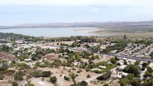 33165 Ginger Lane, Lake Elsinore, CA 92530