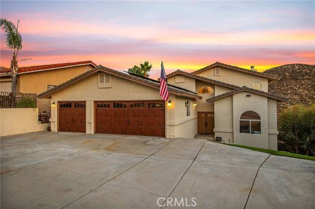 30732 Early Round Drive, Canyon Lake, CA 92587