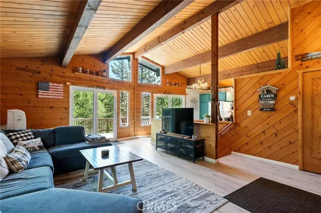 609 Dahlia Drive, Green Valley Lake, CA 92341