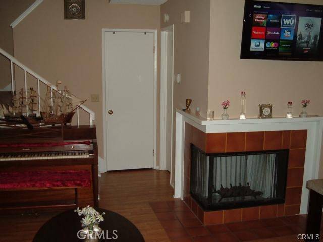 Simi Valley, CA 93065,2452 Chandler Ave. #1