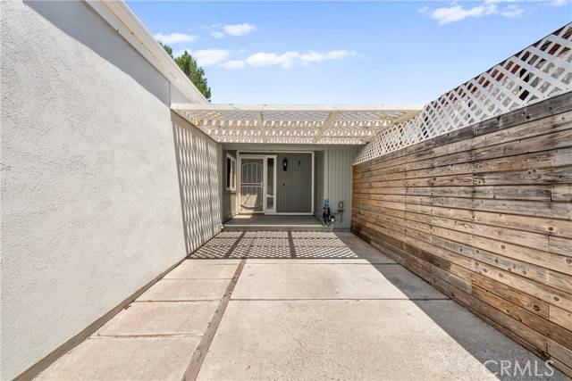 Laguna Hills, CA 92653,22271 Caminito Danubo