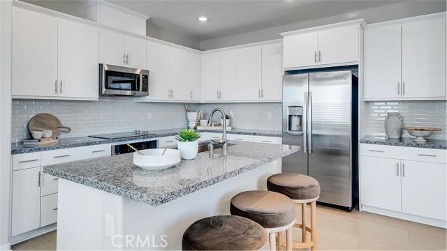 Ontario, CA 91761,2591 Cloudview Privado
