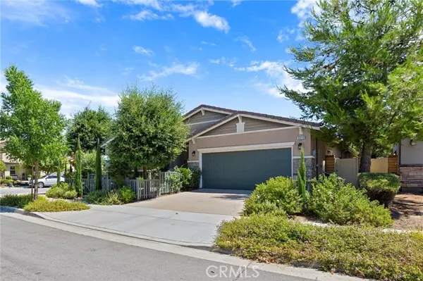 30210 Old Corral Circle, Menifee, CA 92584