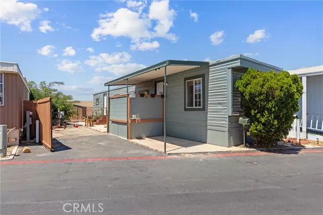 16473 Green Tree Boulevard #34, Victorville, CA 92395