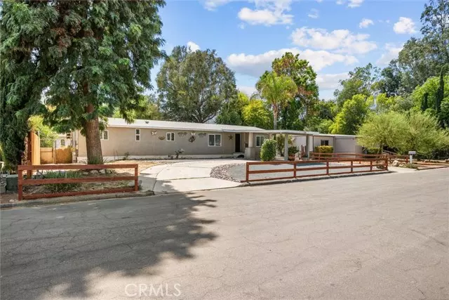 19135 Samuel Drive, Lake Elsinore, CA 92530