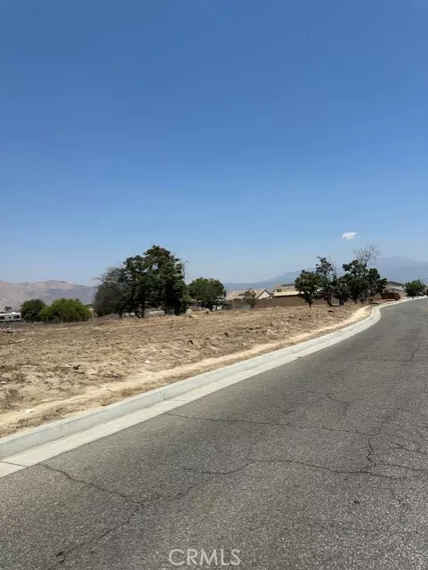 Hemet, CA 92543,920 N Palm Avenue