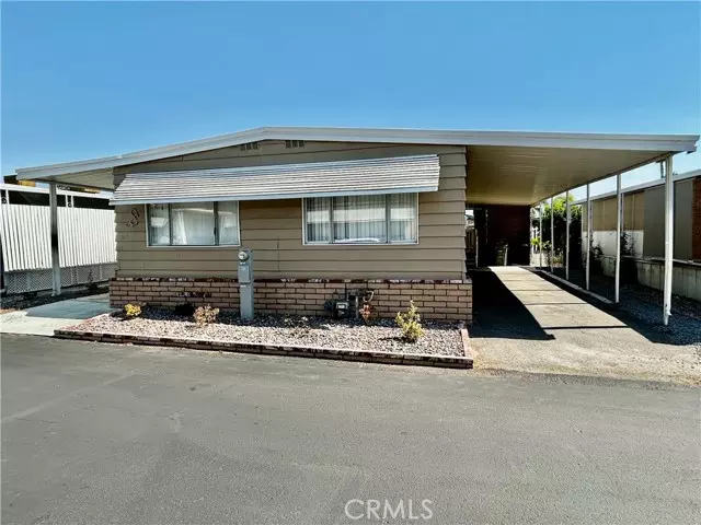 725 W Thornton Ave #105, Hemet, CA 92543