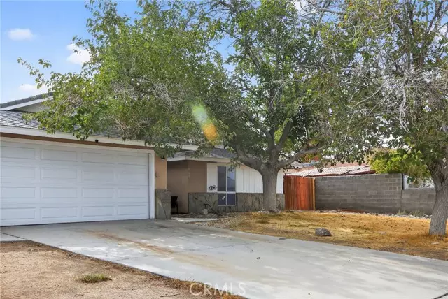 542 S Sanders Street, Ridgecrest, CA 93555