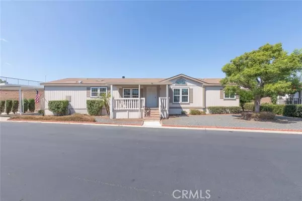 307 S Smith Avenue #90, Corona, CA 92882
