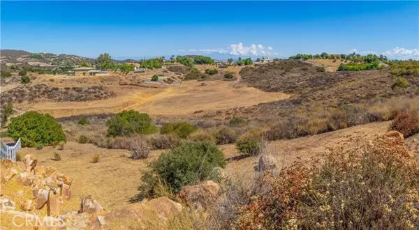 Murrieta, CA 92562,3 King Court