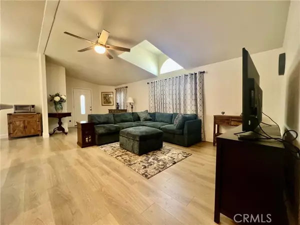 Hemet, CA 92544,43601 State Hwy 74 #32