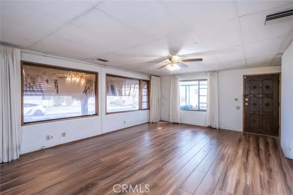 Hemet, CA 92545,990 Santa Elena Way