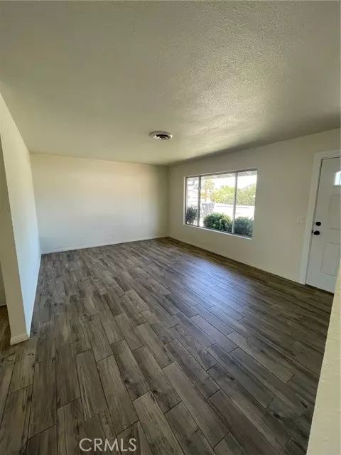 Hemet, CA 92543,1115 S Thompson Street