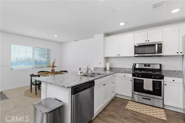 Murrieta, CA 92563,28460 Songbird St #2103