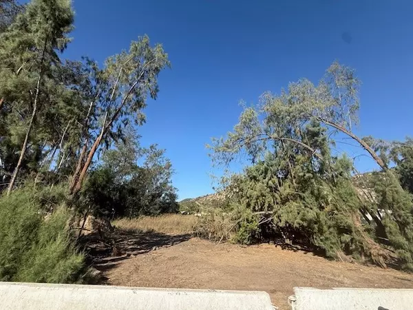 Fallbrook, CA 92028,0 Huffstatler Street