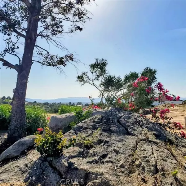 Temecula, CA 92592,39220 Gray Squirrel Road