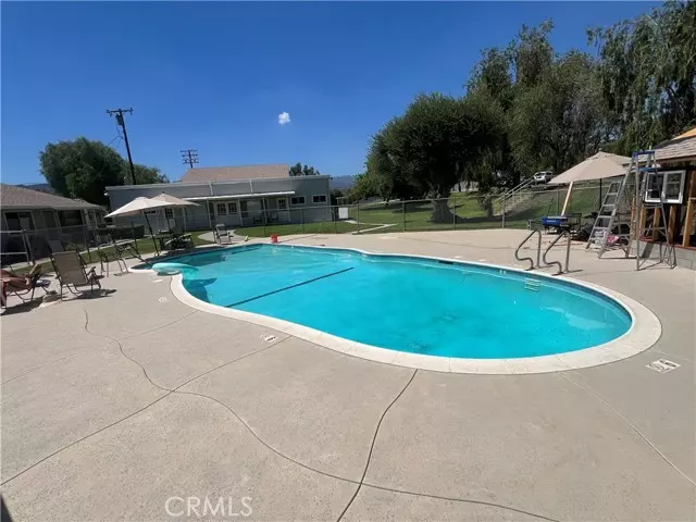 150 E Lakeshore Drive, Lake Elsinore, CA 92530