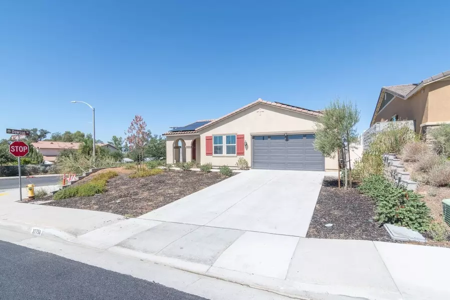 27750 Via Santa Catarina, Menifee, CA 92585