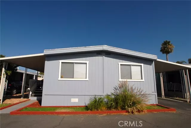 881 N. Lake Street, Hemet, CA 92544