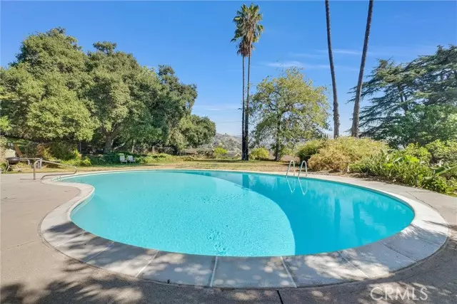 980 Glencoe Heights, Glendora, CA 91741