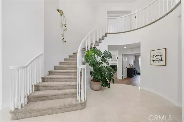 Temecula, CA 92592,32000 Paseo Parallon