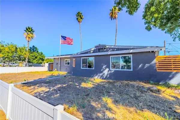 Rialto, CA 92376,827 S Riverside