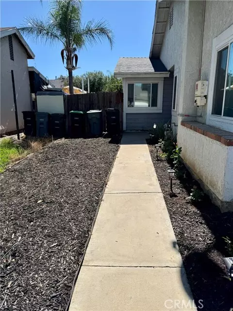 Perris, CA 92570,321 Red Cedar