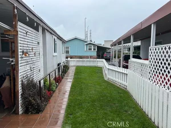 Westminster, CA 92683,15621 Beach Boulevard #74