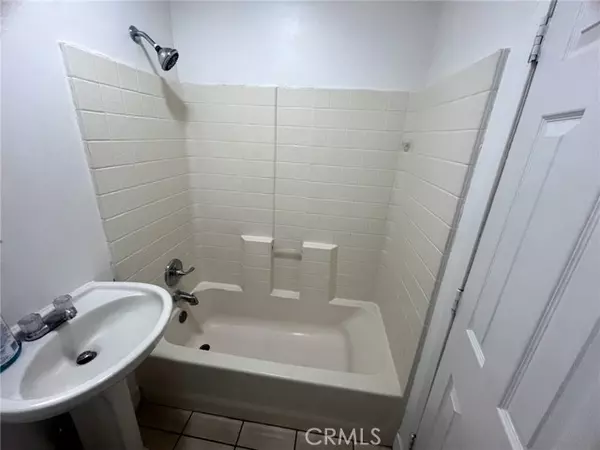 Ontario, CA 91762,412 S Palm