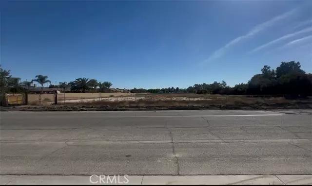 1105 Eaton Avenue, Hemet, CA 92543