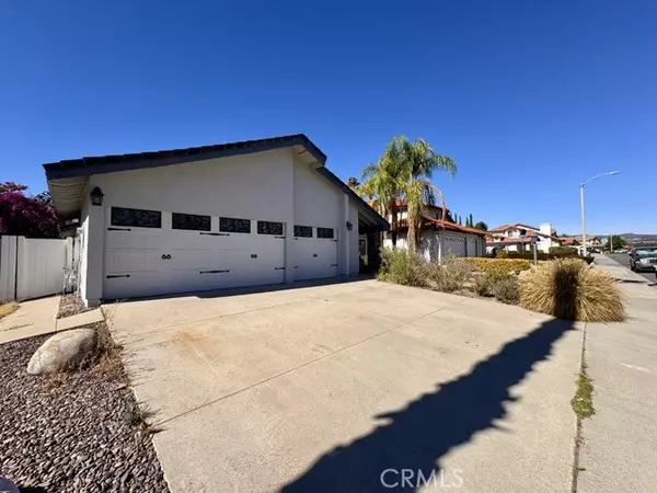 Murrieta, CA 92563,25483 Blackthorne Dr