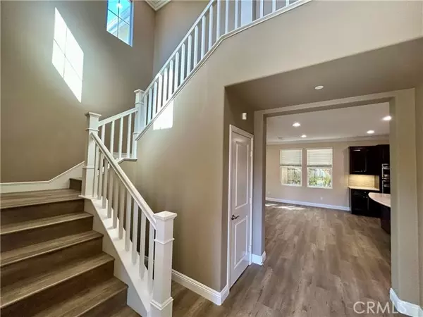 Irvine, CA 92618,137 Carrotwood