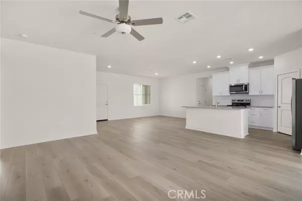 Apple Valley, CA 92307,14811 Indigo