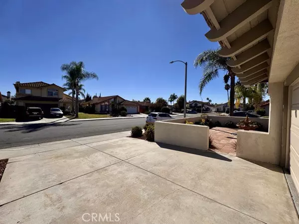 Murrieta, CA 92562,40145 Ravenwood Drive