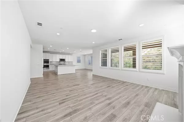 Fallbrook, CA 92028,35909 Shetland