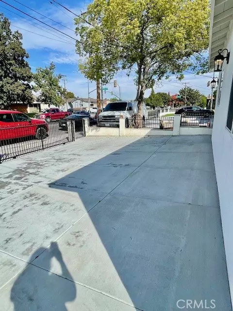 Riverside, CA 92503,3996 Van Buren Blvd