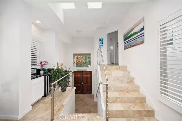 Solana Beach, CA 92075,876 Cofair Court