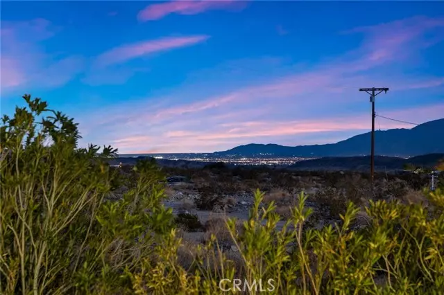 Desert Hot Springs, CA 92241,22700 Tamyran