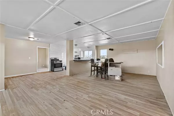 Perris, CA 92570,24121 Bienvenidos