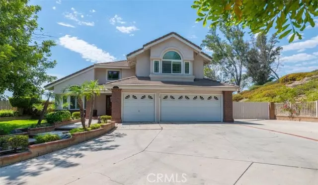 San Dimas, CA 91773,950 Via Amadeo