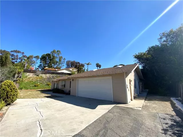 Oceanside, CA 92054,2886 Macdonald Street