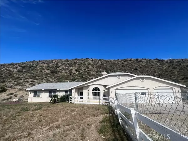 8585 hillsides, Pinon Hills, CA 92372