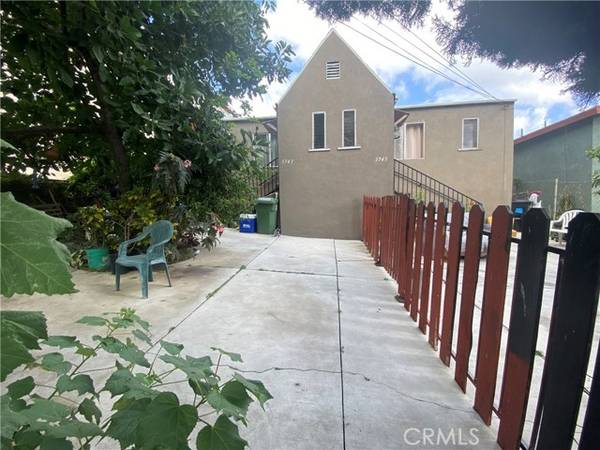 3743 Whiteside Street, East Los Angeles, CA 90063