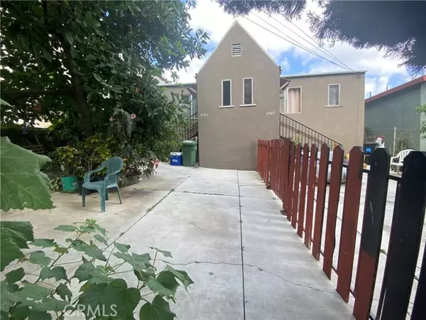 3743 Whiteside Street, East Los Angeles, CA 90063