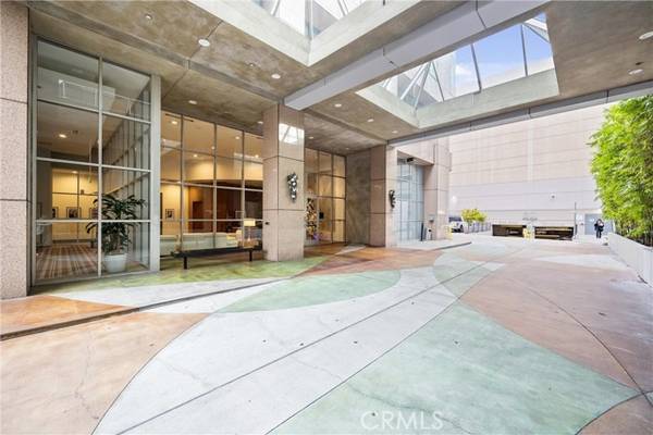 801 S Grand Avenue #1404, Los Angeles, CA 90017